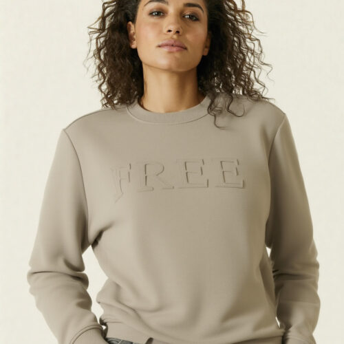 KAJAII FREE SWEATSHIRT